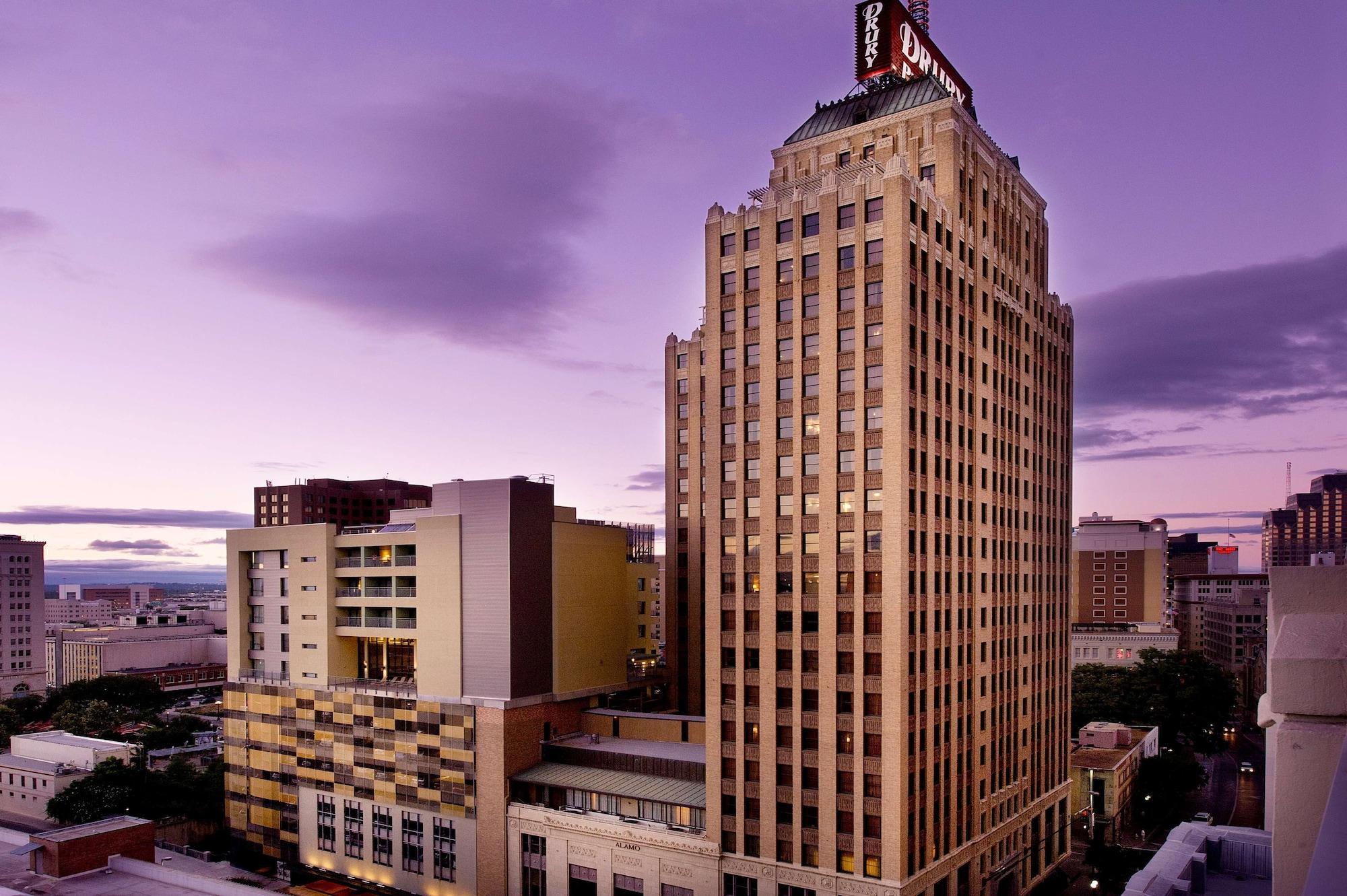 Hotel Drury Plaza Riverwalk